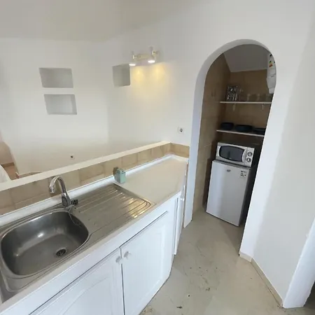 501.serene With Large Terrace And Pool