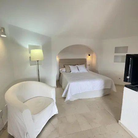 501.serene With Large Terrace And Pool Lejlighed *
