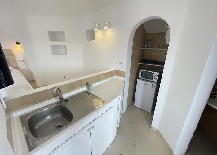 501.serene With Large Terrace And Pool